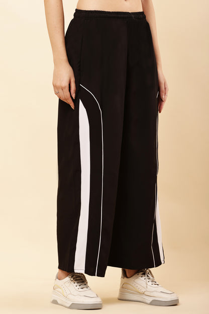 Women Solid Black Track Pants