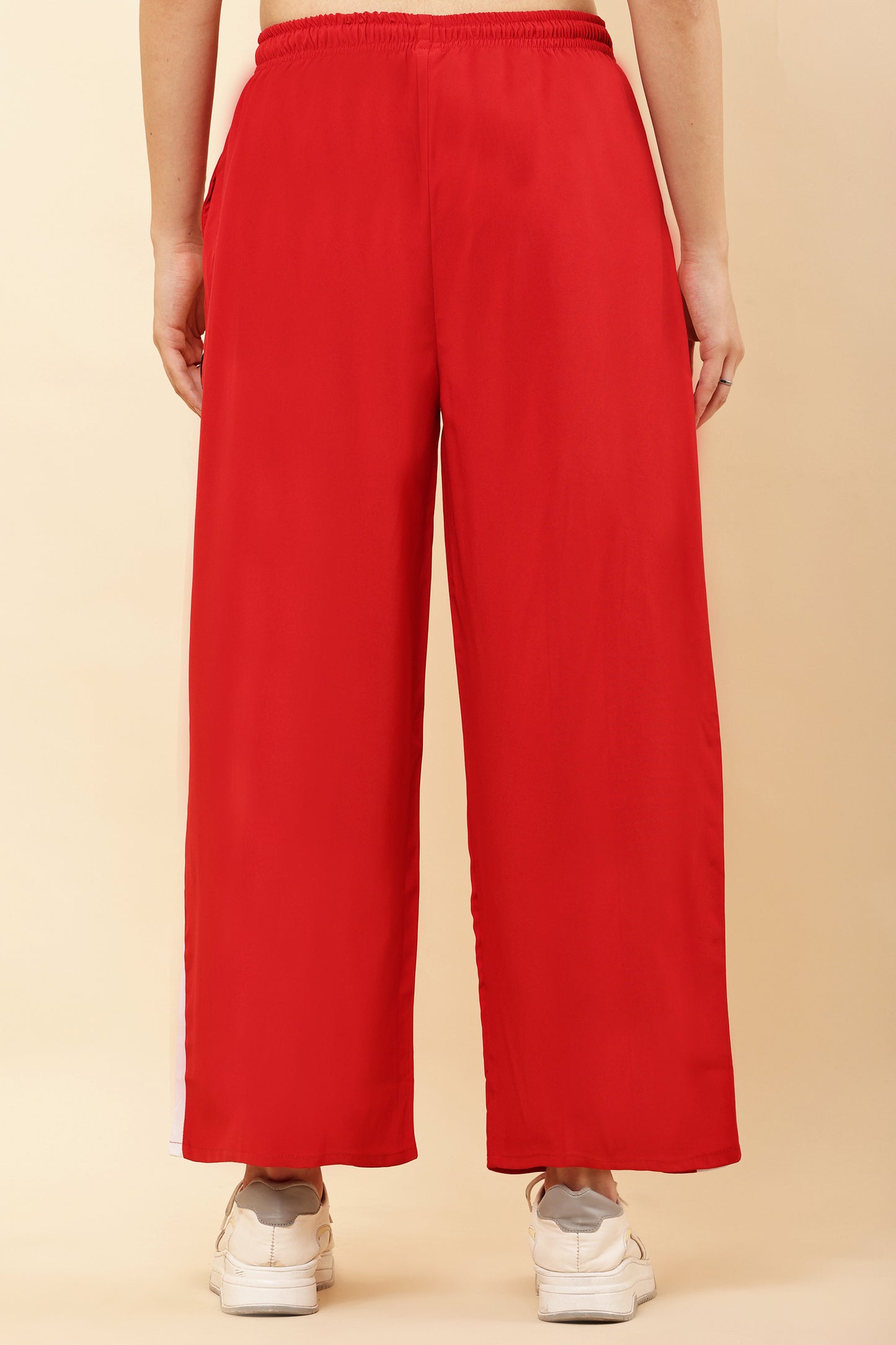 Women Solid Black Track Pants