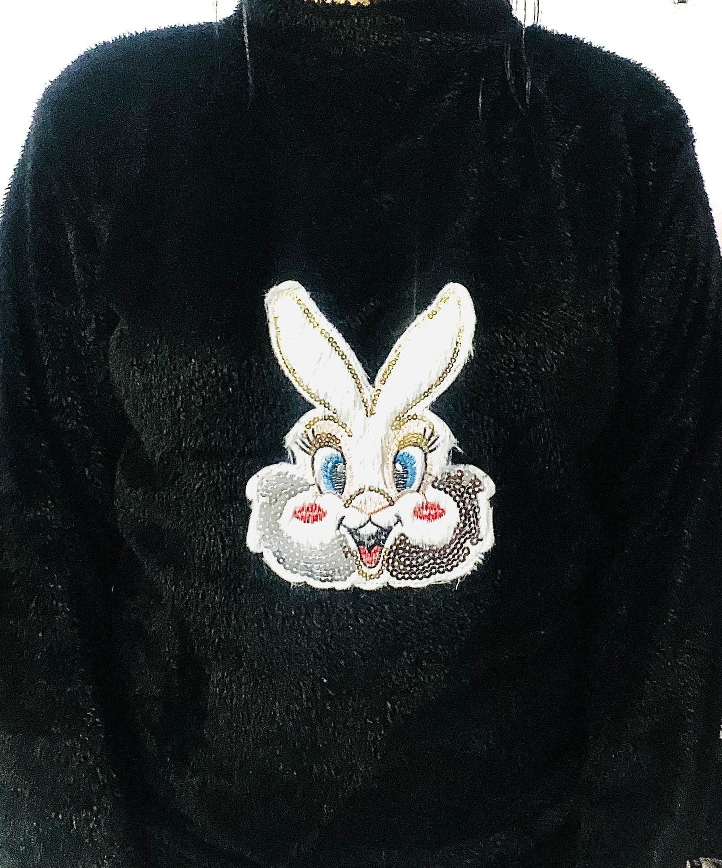 Women’s White Plush Fleece Sweater with Cute Cat Face Embroidery & Red Bow